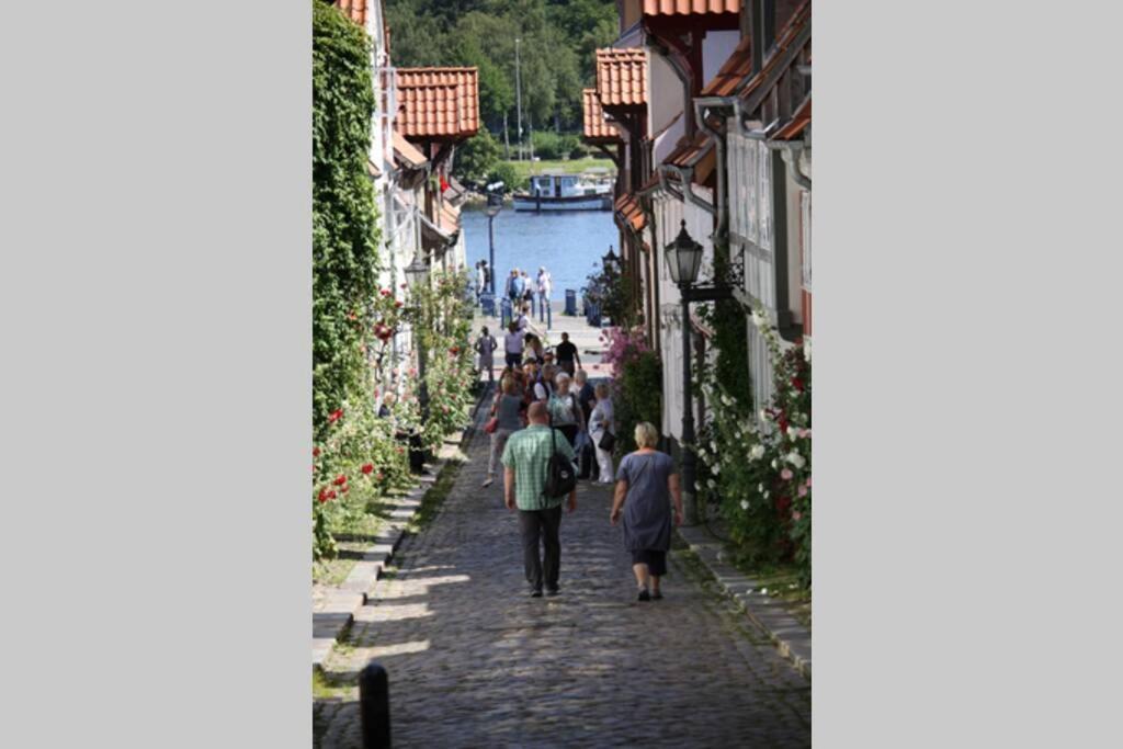 Gemuetliche Haushaelfte Mit Garten Und Terrasse Flensburg Eksteriør bilde